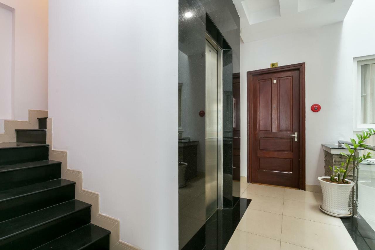 Oyo 169 New Hotel Ho Chi Minh-stad Buitenkant foto