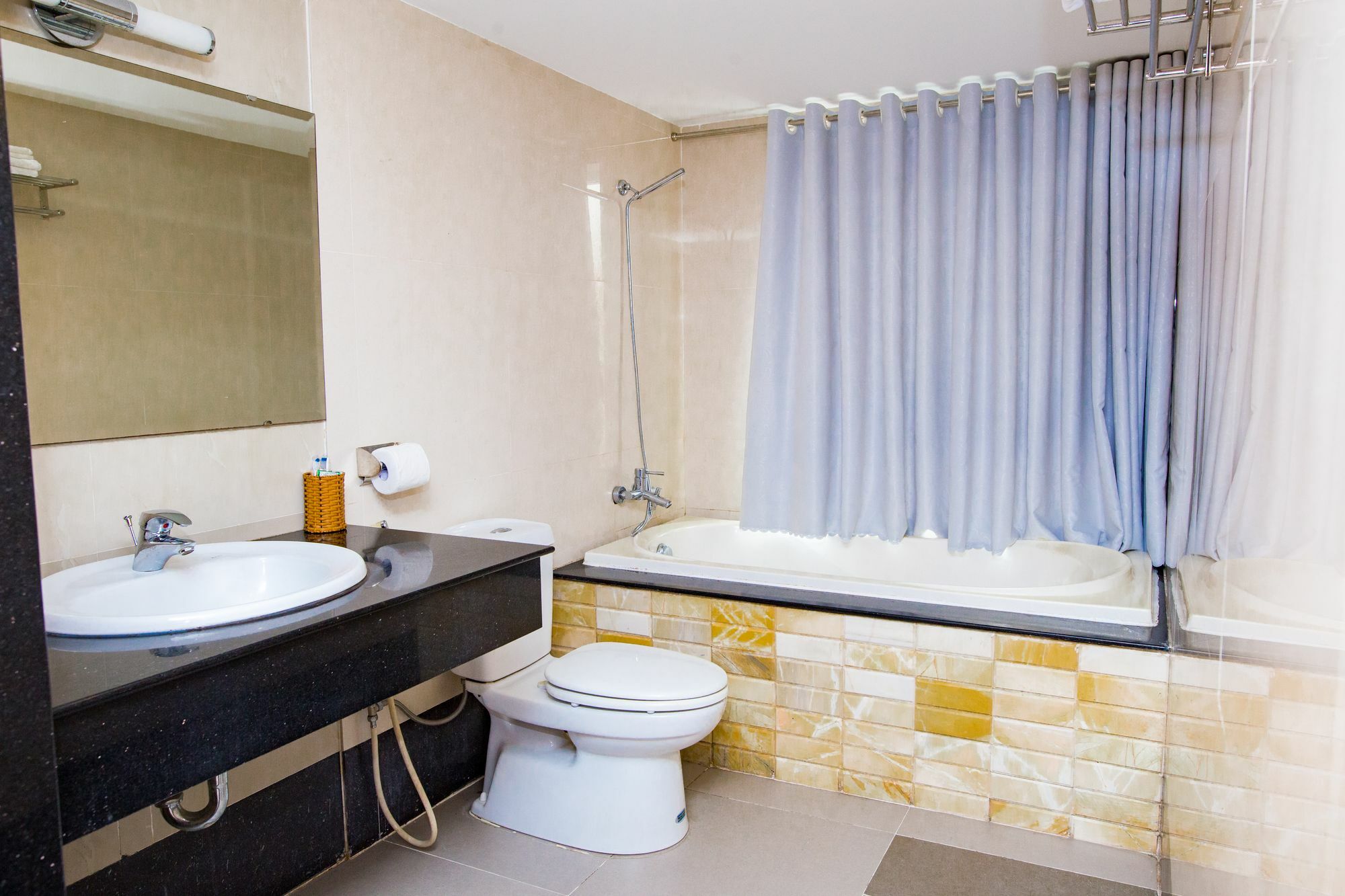 Oyo 169 New Hotel Ho Chi Minh-stad Buitenkant foto